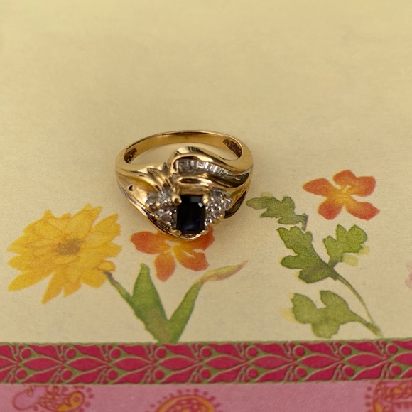 Luxurious Solid 10K Gold Blue Sapphire Natural Baguette Diamonds Ring. - Picture 4 of 9